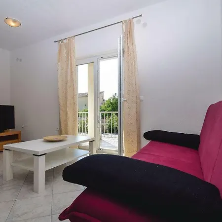 Holiday 4+2 With Pool Villa *